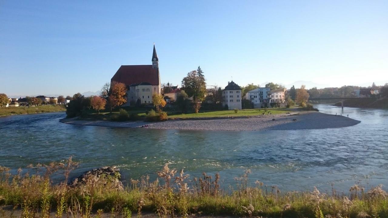 לאופן Ferienwohnung An Der Idyllischen Salzachschleife Naehe Salzburg מראה חיצוני תמונה